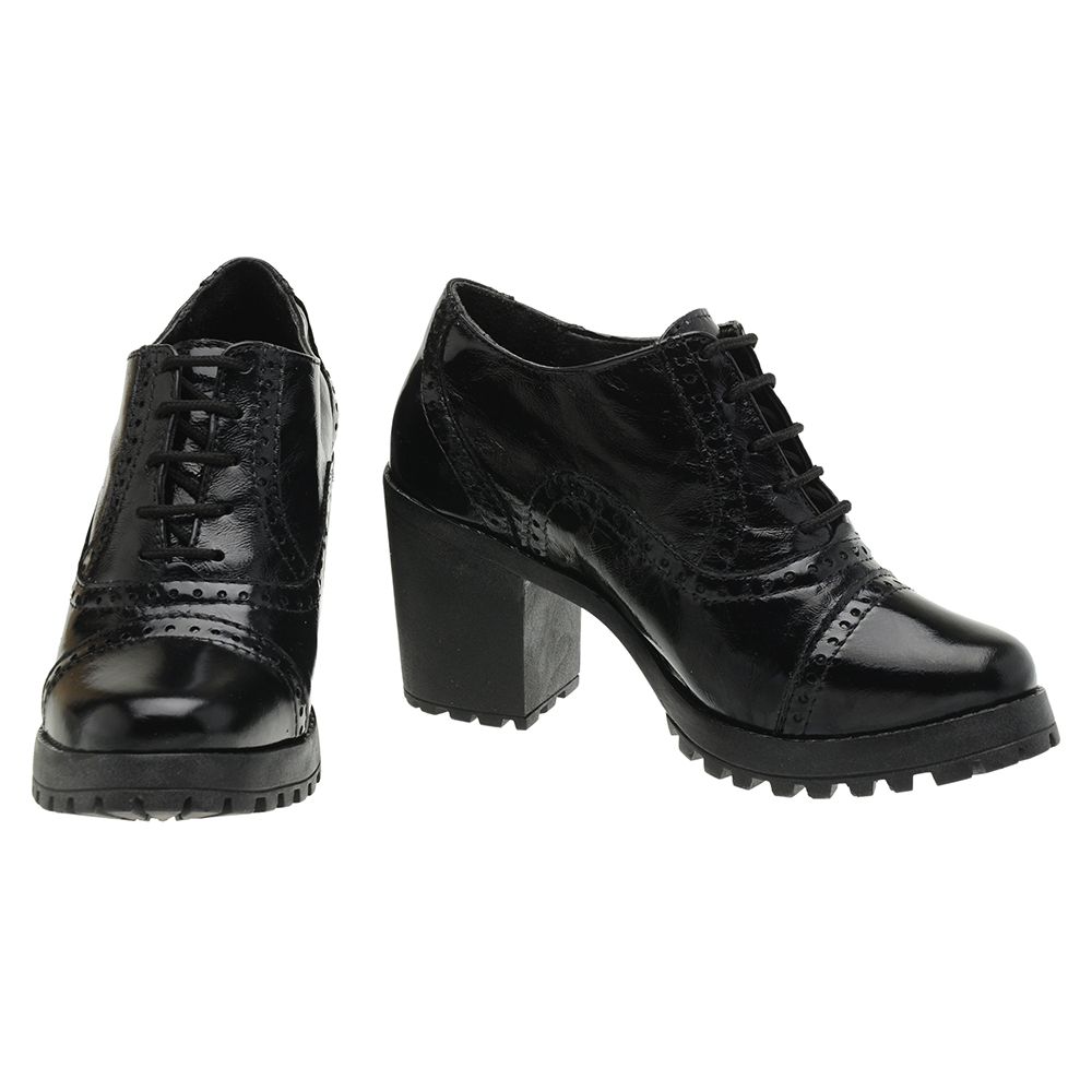 Sapato Feminino Oxford Preto Em Couro Salto Tratorado 19000 Fkv