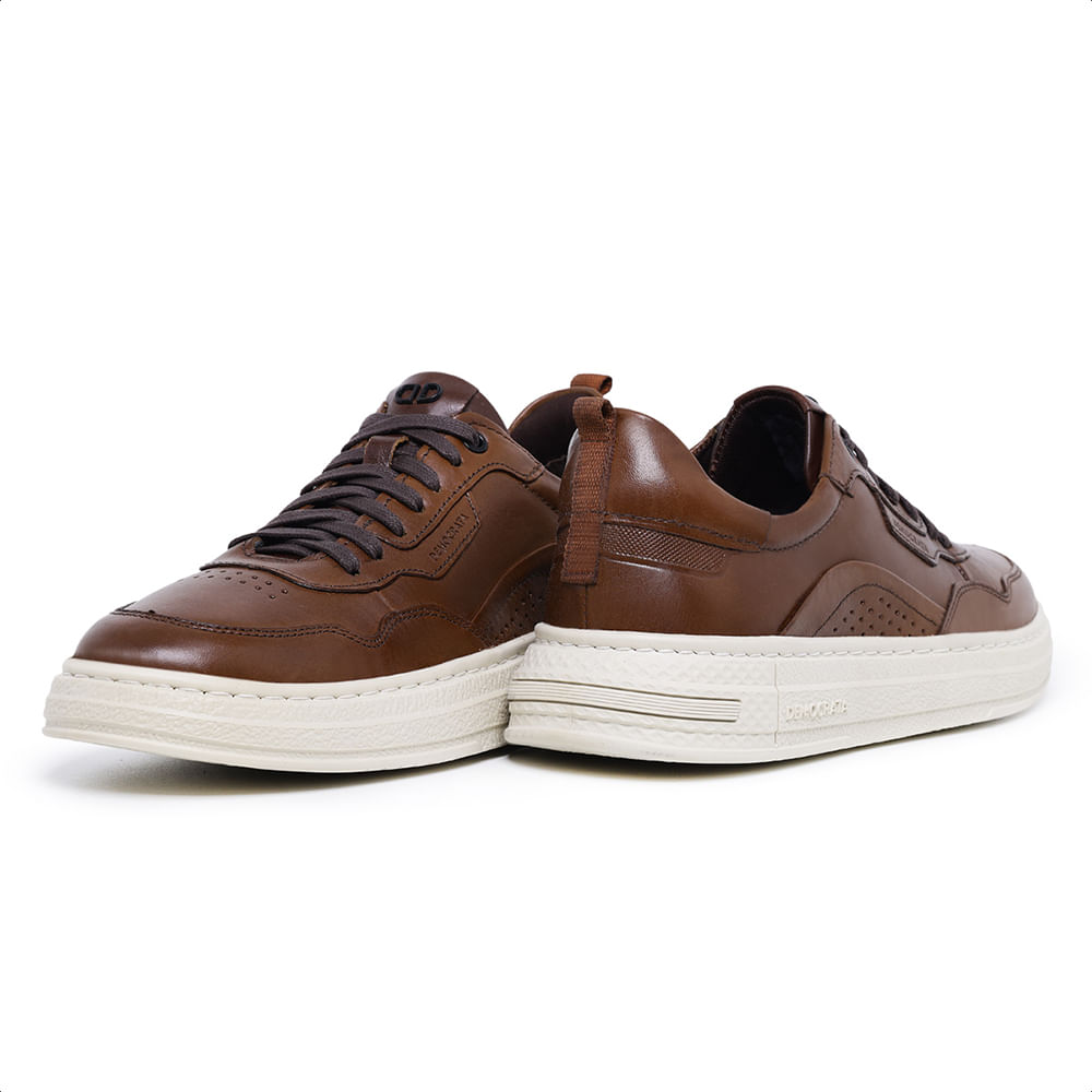 Tenis-Democrata-Casual-em-Couro-Marrom-240201M-03